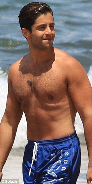 Josh peck who starred in drake and josh was spotted shirtless on the beaches of maui with a mystery woman. Pin on Drake Bell and Josh Peck