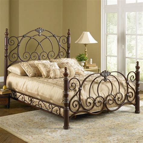 Wrought iron furniture home decor looking for a bed that would spruce up your ambiance? Wrought Iron Bed | Dormitorios, Decoraciones de dormitorio ...