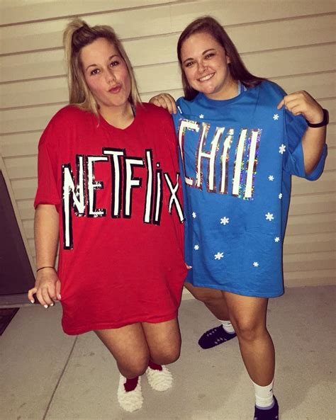 21 diy couples costumes for halloween page 2 of 2. Netflix n chill | Halloween costumes college