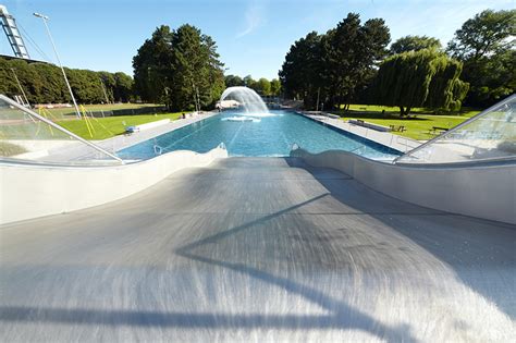 Start / bad / stadionbad. Stadionbad, Freibad, Außenbereich - KölnBäder GmbH