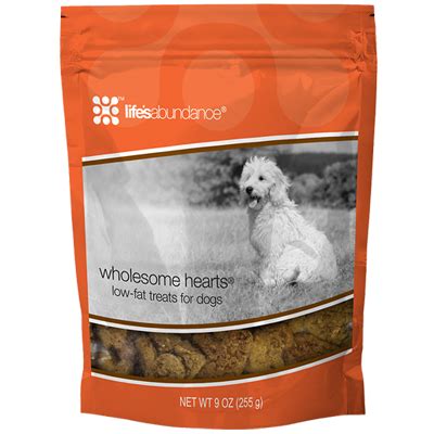 Life's abundance's cat food range is smaller than its dog food range and consists of two dry food recipes and two wet/canned food recipes. Life's Abundance Dog and Cat Food, Healthy Pet Treats ...