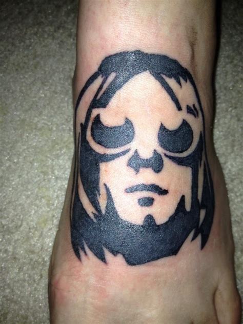 April 5 is to many contemporary rock fans what after speculation over kurt cobain's mental health he got someone to push him out to the stage at reading festival in a wheelchair. Pin on Tattoo Ideas