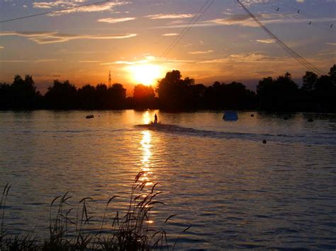 *hochzeiten *verlobungen *geburtstage *partys *firmenfeiern kapazität: Stellplatz am Friedberger See | Wohnmobilstellplatz in ...