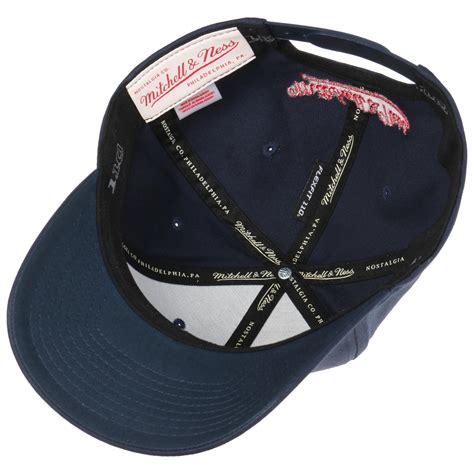 Free standard shipping on orders over $50. 110 Navy 76ers Cap by Mitchell & Ness - 37,95