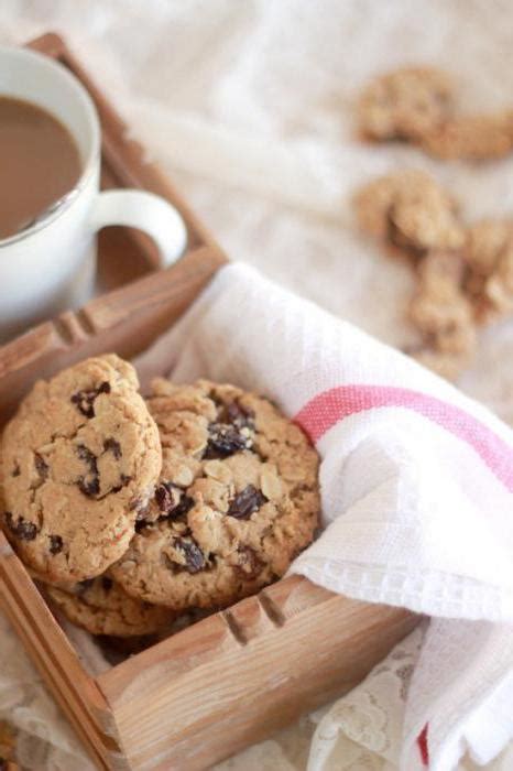 And link back to the source recipe here on the real food dietitians. Dietetic Oatmeal Cookies : Dietetic Oatmeal Cookies - One ...