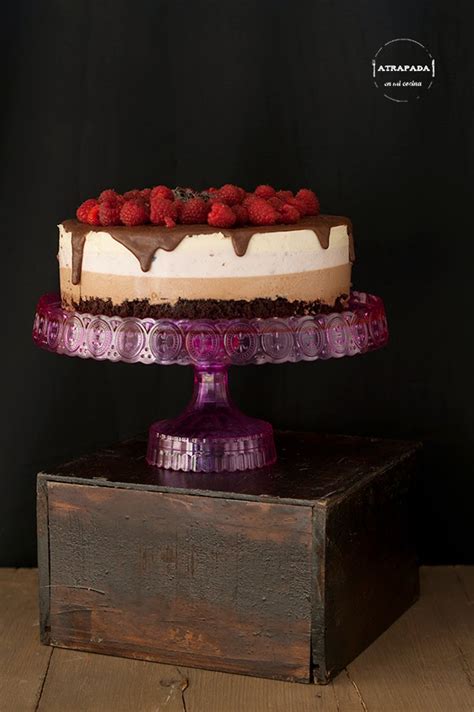 Perfect for parties, holidays, birthdays and special occasions. CHOCOLATE RASPBERRY MOUSSE CAKE (TARTA MOUSSE DE CHOCOLATE ...