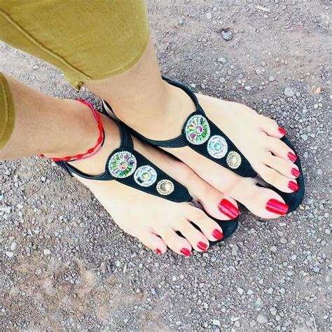 Significado de los sueños con las uñas de los pies largas. Las uñas extra largas en los pies... una tendencia de este verano