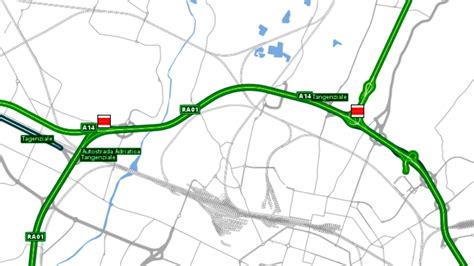 Le tre corisie procedono praticamente parallele, a velocità. Traffico, code nei raccordi autostradali A1/A14 e A13/A14