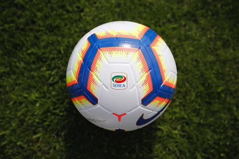 The official global account of lega serie a and its competitions. Here's 2018/2019 Serie A official match ball
