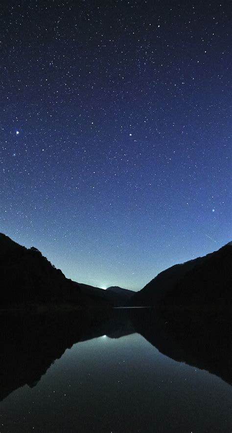How to upload images to github like this? WhatsApp Stock Chat Wallpapers ( iPhone version )