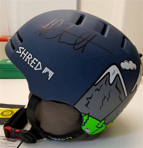 Alexis pinturault, deux fois 8e sur les slaloms de chamonix, a creusé l'écart au classement général de la coupe du monde. Shred Skihelm - NEU !! mit Unterschrift von Alexis ...