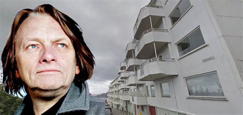 Jan eggum jan eggum trives i de fleste sammenhenger. Nå selger Jan Eggum leiligheten - Bonansa