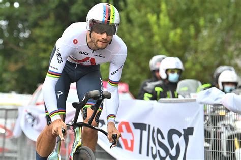 Son coéquipier, filippo ganna s'est adjugé l'étape. Giro : Le champion du monde du chrono Filippo Ganna en ...