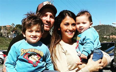 Gareth bale biography facts, childhood, career, net worth, life. Lionel Messi Biography - Age, Height, Family, Wife, Net ...
