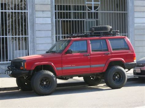 Purchase used 2000 Jeep Cherokee XJ lifted, winch, roof ...