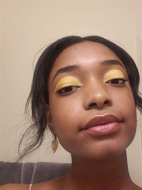 Best fwb app for spontaneous fun: Yellow inspired by my bumble bff date 💫 : cheating_stories