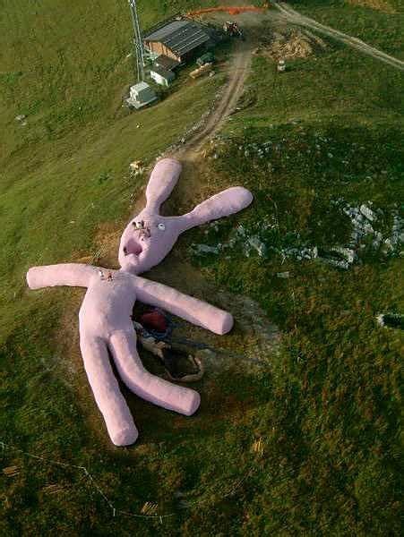 Google maps gives viewers a bird's eye view of scenery and spectacles they might never have otherwise seen, and now one unusual sight has been discovered in italy. A Gigantic Stuffed Bunny on Top of a Hill in Italy: But ...