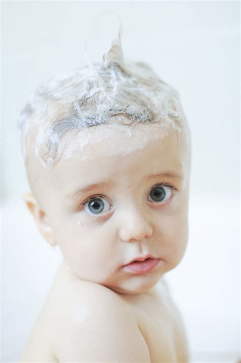 We have practical tubs that make bathing super fun. Cute Baby in bath | Baby in bath with suds in hair ...