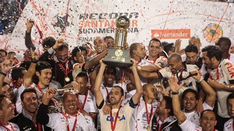 Winning eleven 2012 in asia) is a football video game in the pro evolution soccer series being developed and. Corinthians x São Paulo - Recopa Sul-Americana 2013 ...
