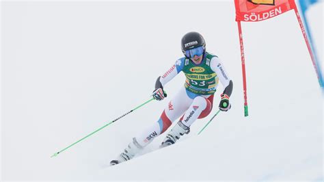 Daumen hoch camille rast nach ihrem exploit in flachau. RAST Camille | SkiActu.ch