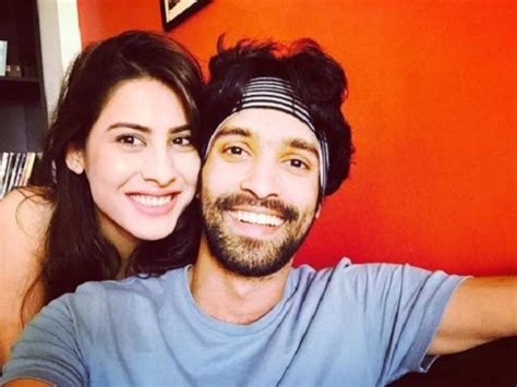 Attacker.tv is a free movies streaming site with zero ads. Vikrant Massey and Sheetal Thakur are the new couple in ...