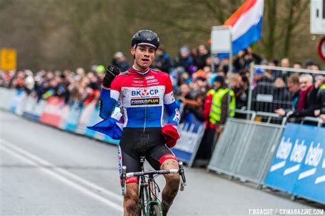 In herentals (23/12), in baal (01/01) , in hamme (23/01) en op het wk cyclocross in oostende (31/01). Mathieu Van der Poel Claims Victory in Hoogerheide ...
