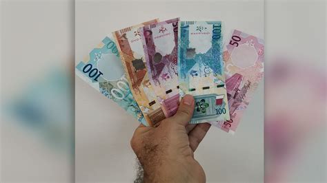 وذكرت مصادر محلية لمأرب برس بأن م العملة القطرية الجديدة: حماية من التزوير وتحفيز للمستثمرين