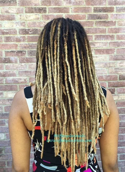 This tutorial will show you a simple method to do distressed butterfly locs. Blonde layered locs | Beautiful dreadlocks, Natural hair ...