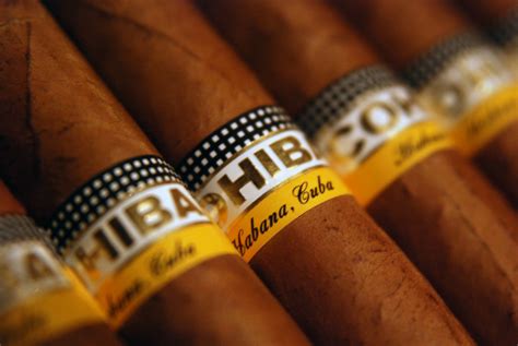 Како се прават најдобрите кубански цигари - Отмена арома на луксузот | Gostivarpress.mk
