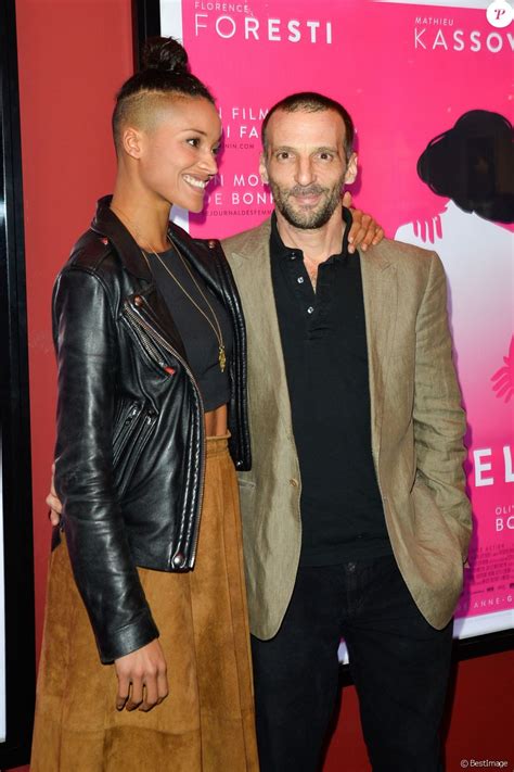 Jamal, the black muslim, son of diplomats, or felix, the pennyless jewish messenger. Mathieu Kassovitz et sa compagne Aude Legastelois-Bidé ...