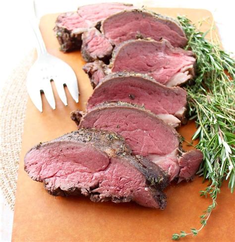 It is perfect for this tenderloin, but also excellent for lamb. What Sauce Goes With Herb Crusted Beef Tenderloin / Herb ...