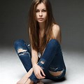 Female Barefoot Jeans